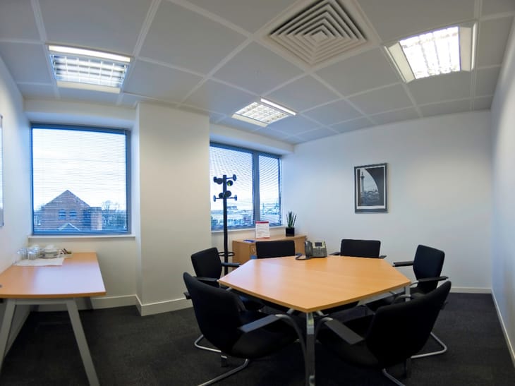 Image 17 of the Regus - The Pinnacle, Central Court - Station Way, RH10 - Crawley office