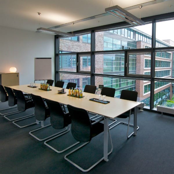 Image 13 of the Plug and Work (Regus) - Hanauer Landstrasse - Frankfurt office