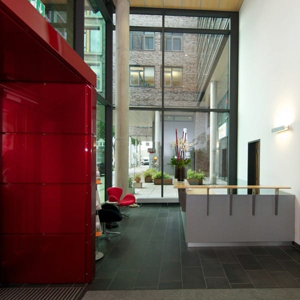 Image 10 of the Plug and Work (Regus) - Hanauer Landstrasse - Frankfurt office