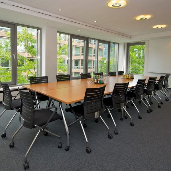 Image 11 of the Plug and Work (Regus) - Wohlerstrasse - Frankfurt office