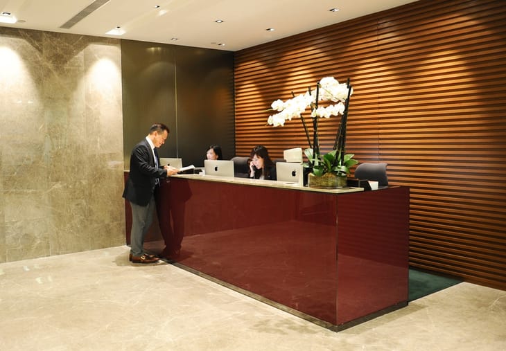 Image 10 of the Compass Offices - Cheung Kong Center - 2 Queen's Road Central -  Central - Hong Kong office