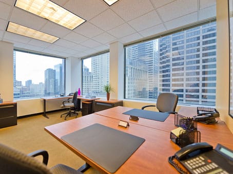 Image 18 of the Regus - West Loop Riverside Plaza Center - Chicago office