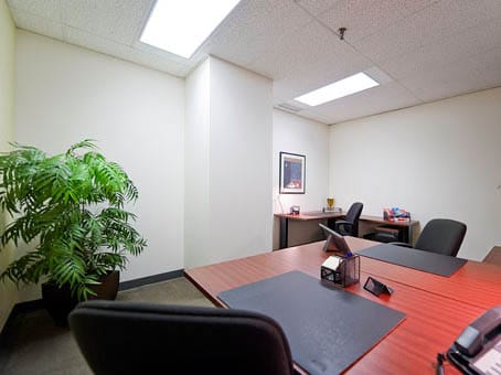 Image 21 of the Regus - Skokie Boulevard Center - Northbrook office