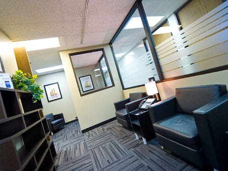 Image 22 of the Regus - Skokie Boulevard Center - Northbrook office