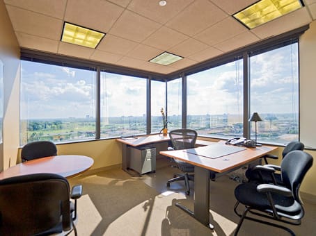 Image 17 of the Regus - 1600 Corporate Center - Rolling Meadows office