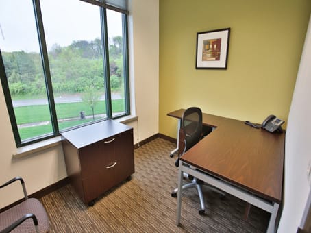 Image 17 of the Regus - Briarcliff II - N.W. Briarcliff Parkway - Kansas City - MO office