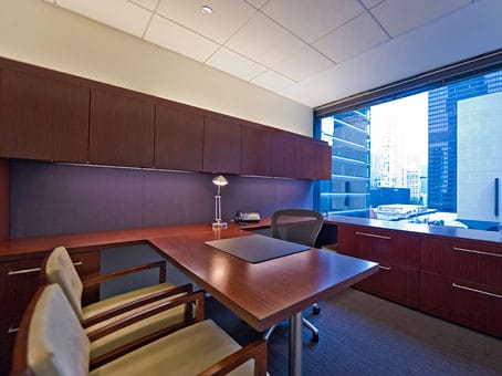 Image 15 of the Regus - CBD - 321 North Clark Street - Chicago - IL office