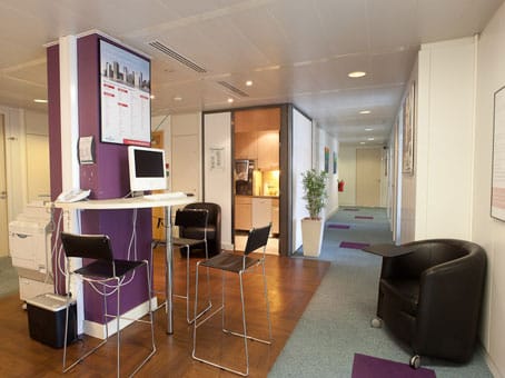 Image 20 of the Regus - Avenue Charles de Gaulle 168 - Cedex - Neuilly sur Seine office