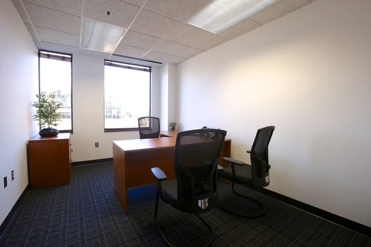 Image 25 of the Pioneer Office Suites - Rockville Pike - Rockville - MD office