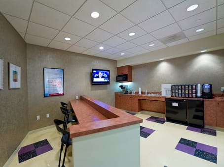 Image 19 of the Regus - Texas Tollway Plaza Center - Dallas office