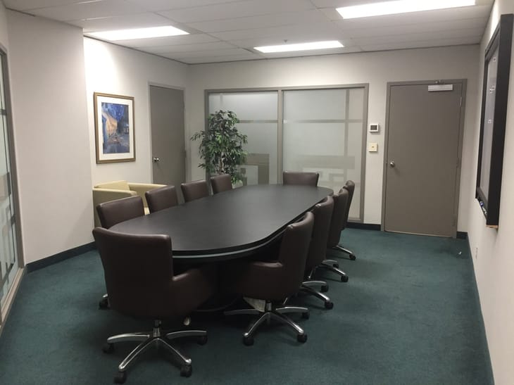 Image 8 of the Marina Del Rey Professional Center - 2275 Lake Shore Bvld W - Mississauga - ON office