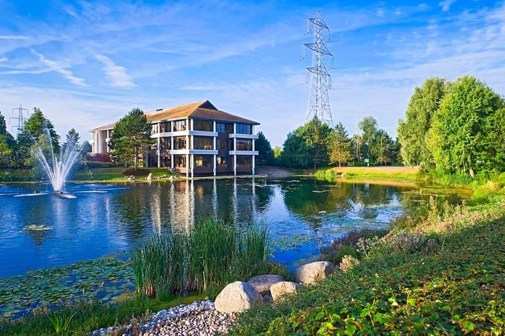 Image 11 of the Regus - Abbey House - Arlington Business Park, RG7 - Reading office