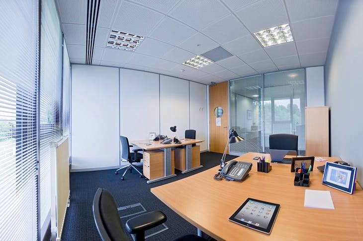 Image 18 of the Regus - Abbey House - Arlington Business Park, RG7 - Reading office