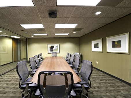 Image 15 of the Regus - Commerce Plaza Center - Overland Park office