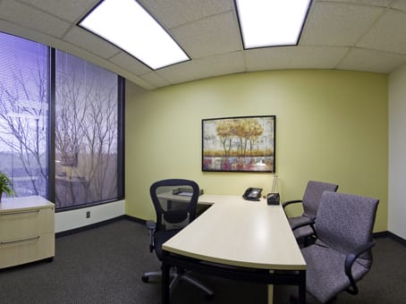 Image 11 of the Regus - Corporate Woods Center - Overland Park office