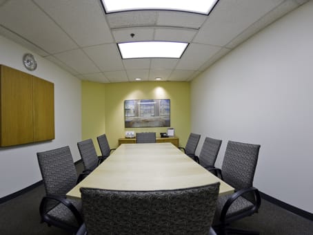 Image 13 of the Regus - Corporate Woods Center - Overland Park office