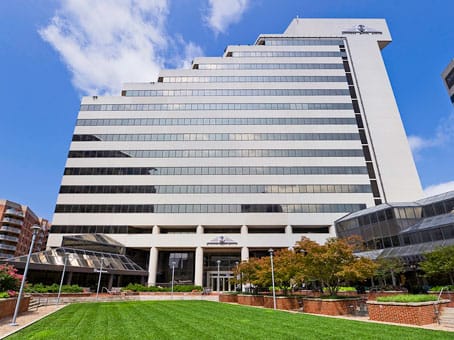 Image 12 of the Regus - Bethesda Metro Center - Bethesda - MD office