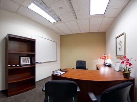 Image 14 of the Regus - Normandale Lake Center - Bloomington office