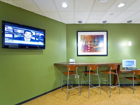 Image 18 of the Regus - Normandale Lake Center - Bloomington office