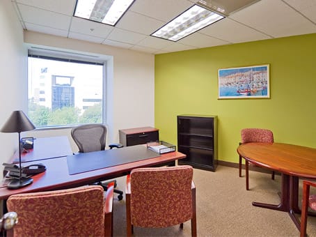 Image 14 of the Regus - Executive Plaza Center - 2010 Corporate Ridge - McLean - VA office