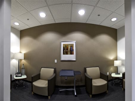 Image 19 of the Regus - 545 Metro Place S - Columbus, OH office