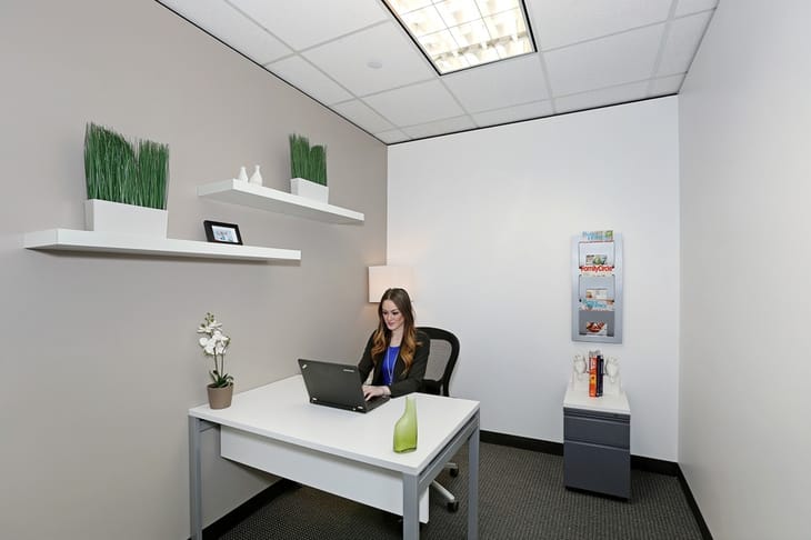 Image 8 of the Regus - 5444 Westheimer - Houston, TX office