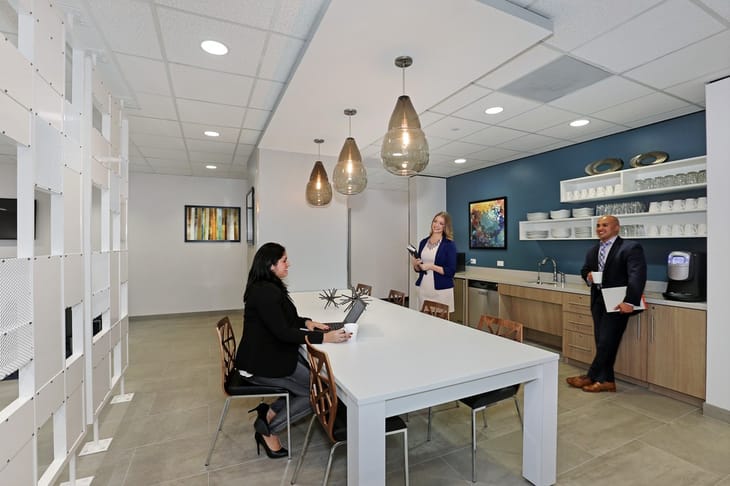 Image 11 of the Regus - 5444 Westheimer - Houston, TX office