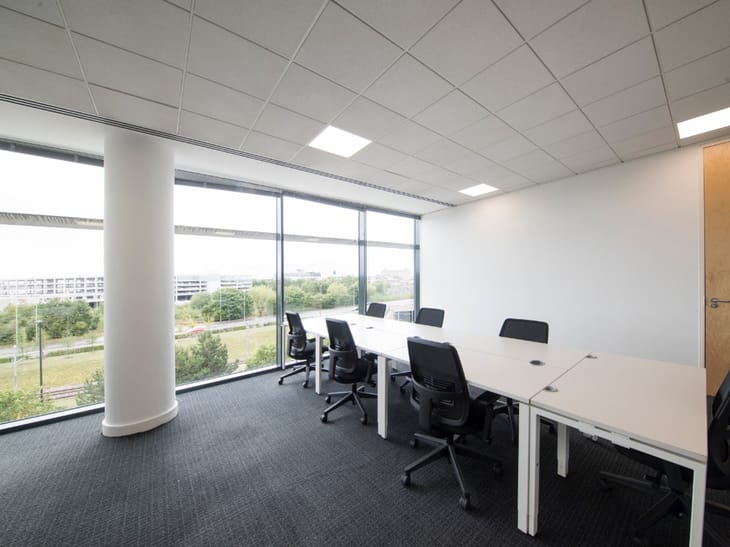 Image 12 of the Regus Express - Hilton Hotel - Manchester Airport - Outwood Lane, M90 - Manchester office