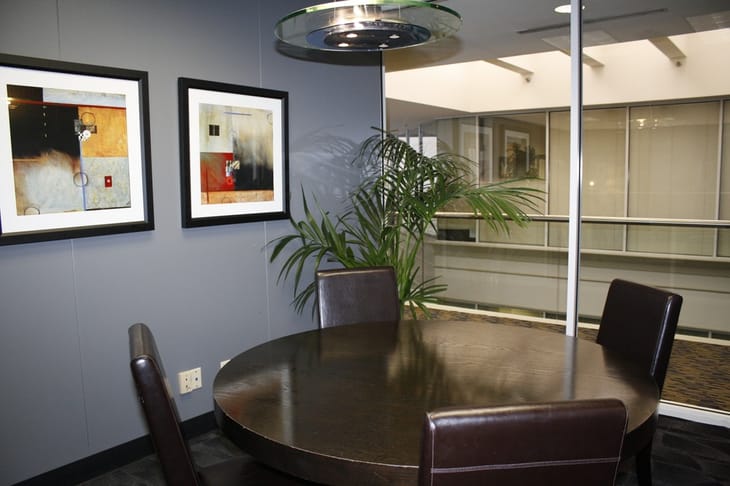 Image 8 of the Regus - Kirby Dr - Houston office