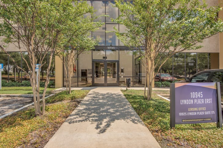 Image 11 of the Boxer - Estate Lane, Dallas TX office