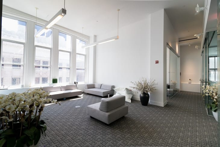 Image 10 of the Jay Suites - 15 West 38th Street office