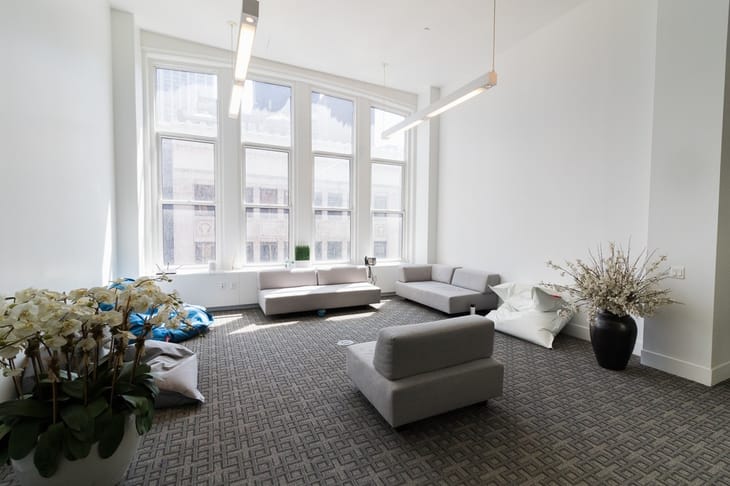 Image 14 of the Jay Suites - 15 West 38th Street office