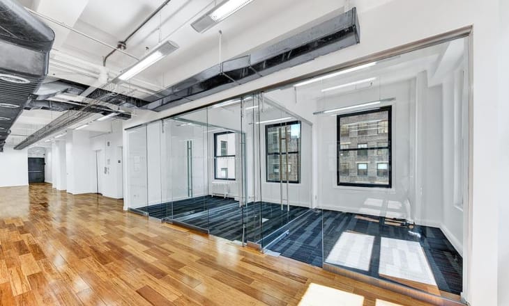 Image 13 of the Knotel - 989 6th Avenue - New York - NY office