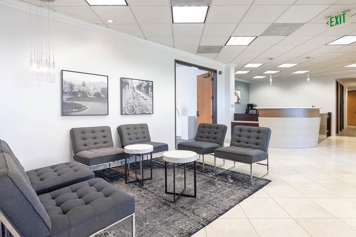 Image 6 of the Premier Workspaces - CTR - Irvine - CA - Centerstone Plaza - Barranca Parkway office