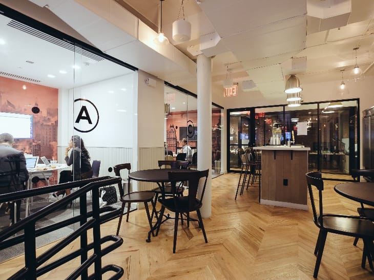 Image 15 of the wework - Shanghai Tower - 501 Yincheng Middle Road - Luijazui - Pudong - Shanghai office