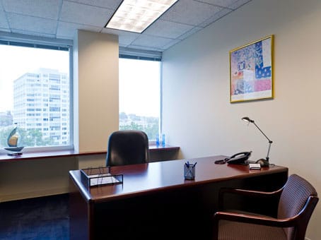 Image 11 of the Regus - Four Tower Bridge - 200 Barr Harbor Drive - Conshohocken - PA office