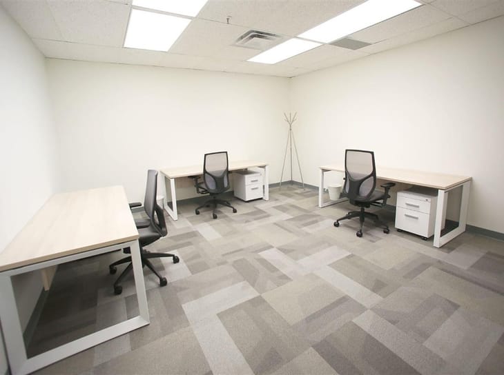 Image 4 of the Office Evolution - 550 Congressional Blvd, Carmel office