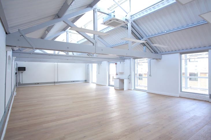 Image 20 of the WB Properties - Islington Studio - 159-163 Malborough Road, N19 - Archway (1 yr min term) office