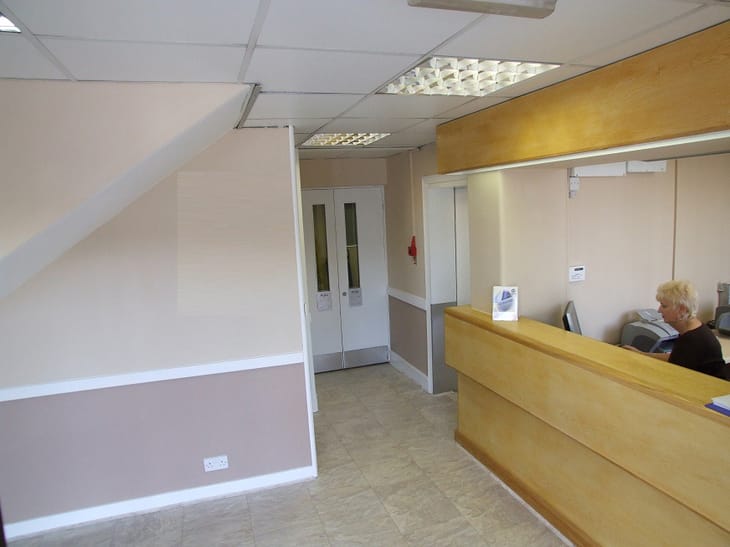 Image 4 of the Oasis - Pentax Hs - Harrow office