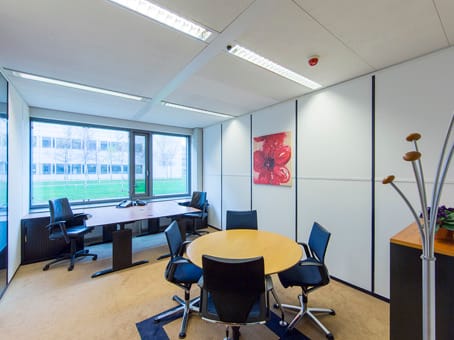 Image 14 of the Regus - Schiphol, Schiphol Aviopor - Evert v/d Beekstraat, Schiphol Airport - Amsterdam office