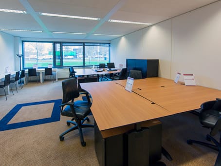 Image 16 of the Regus - Schiphol, Schiphol Aviopor - Evert v/d Beekstraat, Schiphol Airport - Amsterdam office