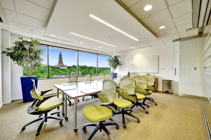 Image 14 of the Carr Workplaces - King Street - Diagonal Road - Alexandria, VA office