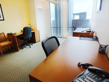 Image 10 of the Regus - U.S Bank Tower - 633 W 5th St - Los Angeles office