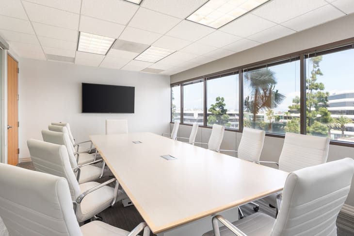 Image 7 of the Premier Workspaces - MB1 - Manhattan Beach - CA - 1500 Rosecrans Ave office