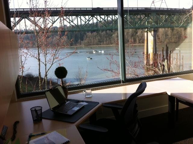 Image 9 of the Regus - River Park Center Executive Suites - SE Spokane St - Portland office