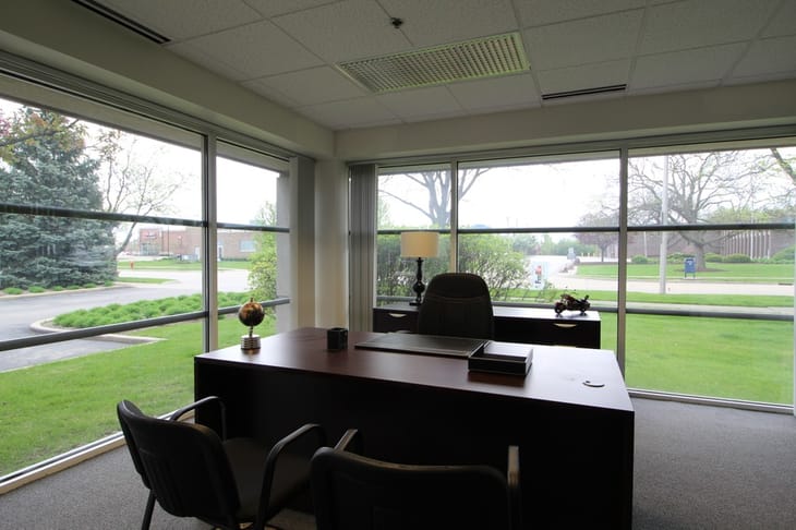 Image 15 of the AmeriCenter - Tower Road - Schaumburg office