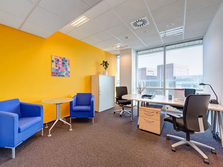 Image 18 of the Regus - Prague, Empiria - 65/1702 Na Strzi, Prague office