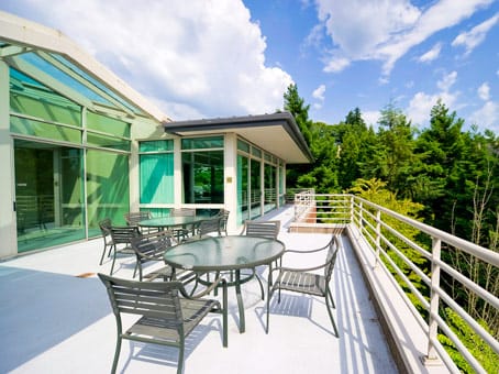 Image 13 of the Regus - Carillon Point Center - Bellevue office