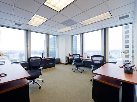 Image 12 of the Regus - Downtown Milwaukee Center - East Wisconsin Avenue - Milwaukee - Wisconsin - 53202 office