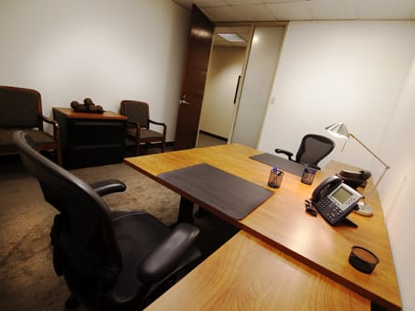 Image 15 of the Regus - Highland Park Place - Cole Ave - Dallas office